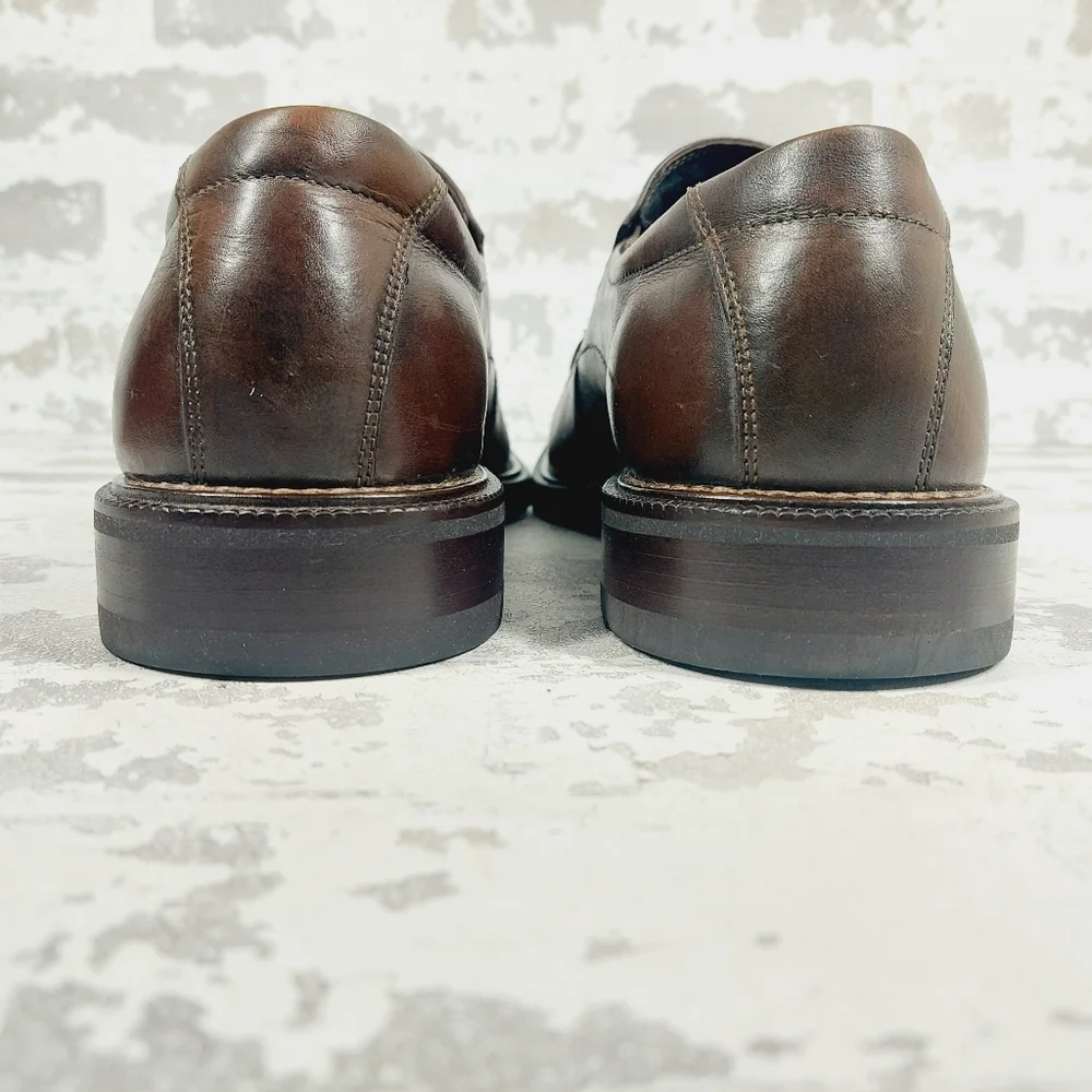 Johnston and Murphy Norvell Venetian Mahogany Leather Square Toe Loafers A581